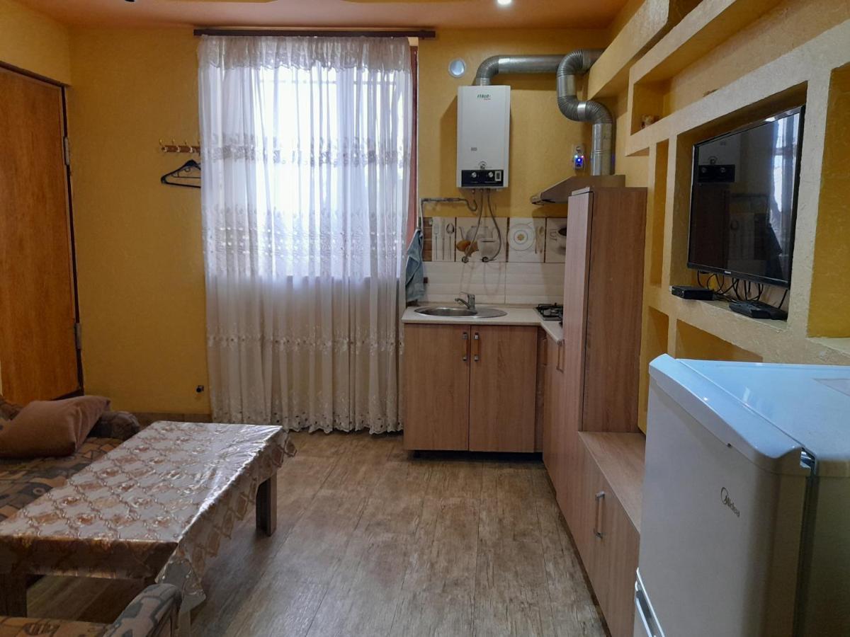 Guest House In Center Yerevan Exterior foto